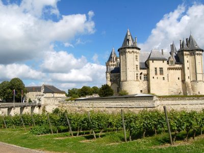chinon-min